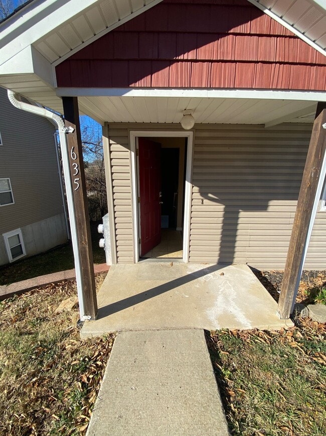 Photo - 635 Palisades Dr Unit 635