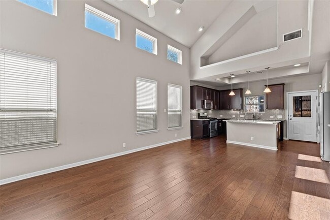 Photo - 7233 Menchaca Rd