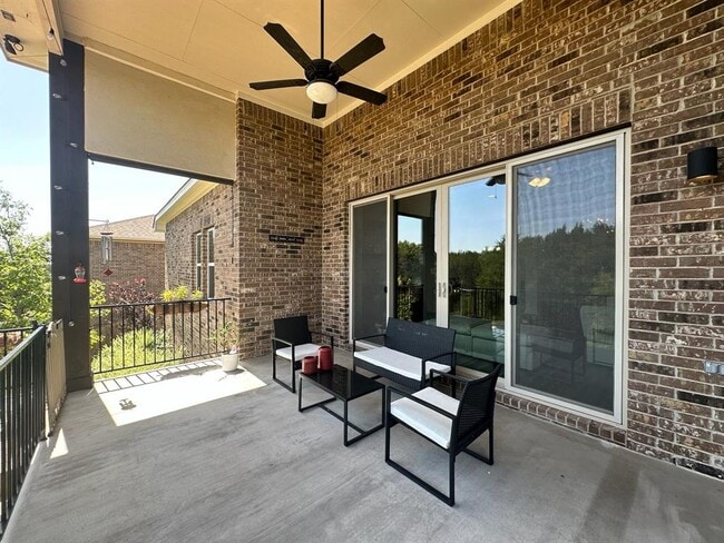 Photo - 240 Brentwood Dr