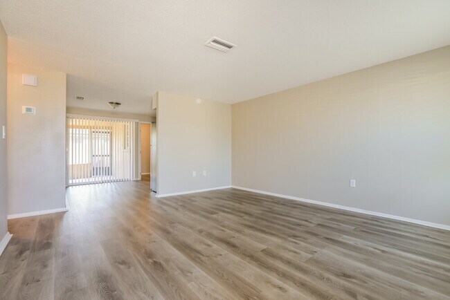 Photo - 432 Briarwood Rd