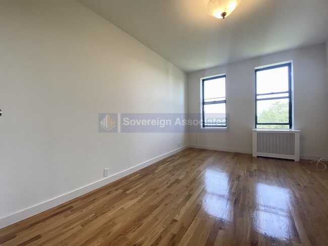 Building Photo - 282 Cabrini Blvd