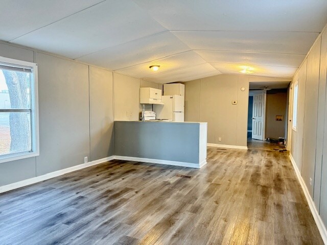 Photo - 205 W Conyers Ave