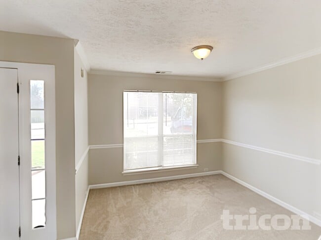 Photo - 936 Edgewood Ln