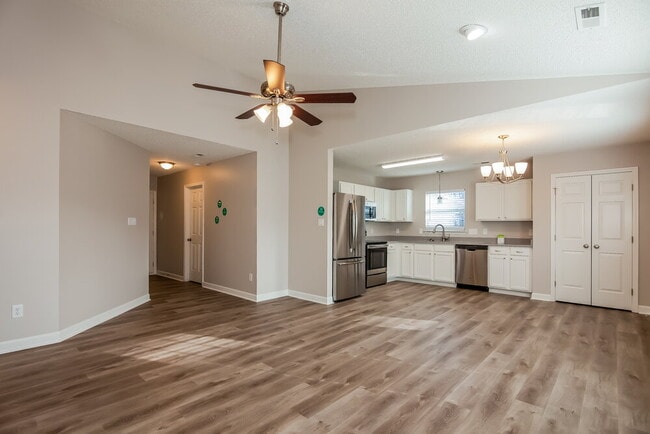 Photo - 6710 Rain Creek Way