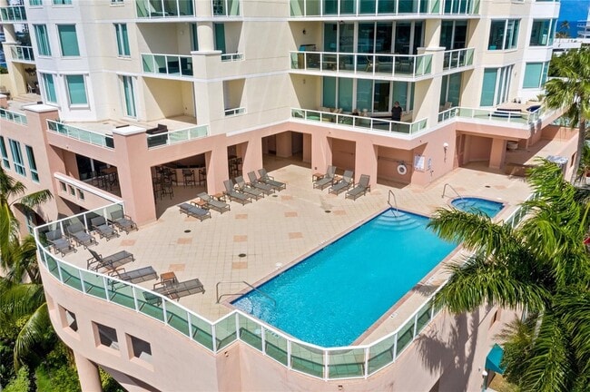 Photo - 3055 Harbor Dr Unit 703