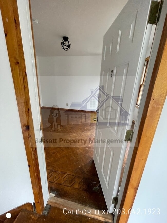Photo - 617 Elm St