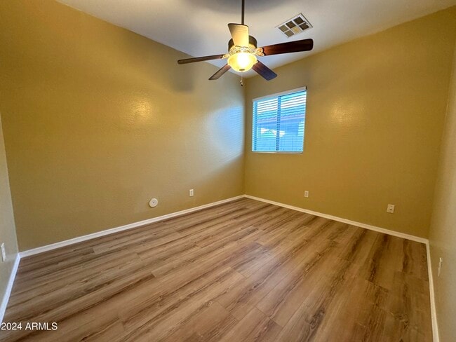 Photo - 2524 W Fawn Dr