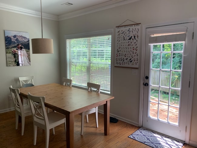 Photo - 1925 Gregory Run NE