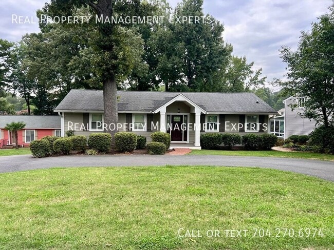 Building Photo - 21212 Rio Oro Dr Rental