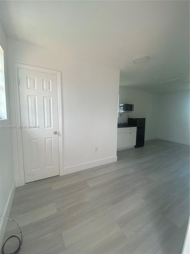 Photo - 15130 Tyler St Unit Back