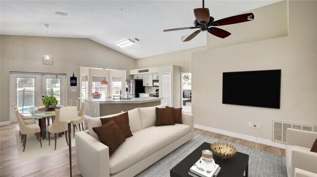 Photo - 1445 Sophie Way