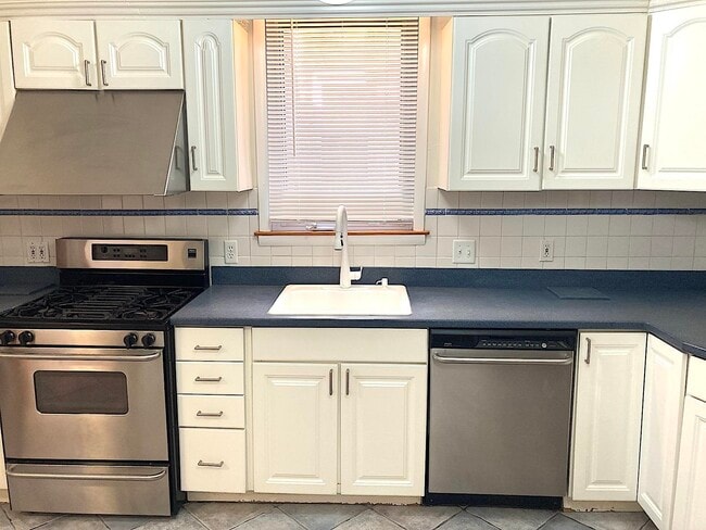 Photo - 284 MAGNOLIA Ave Unit 1