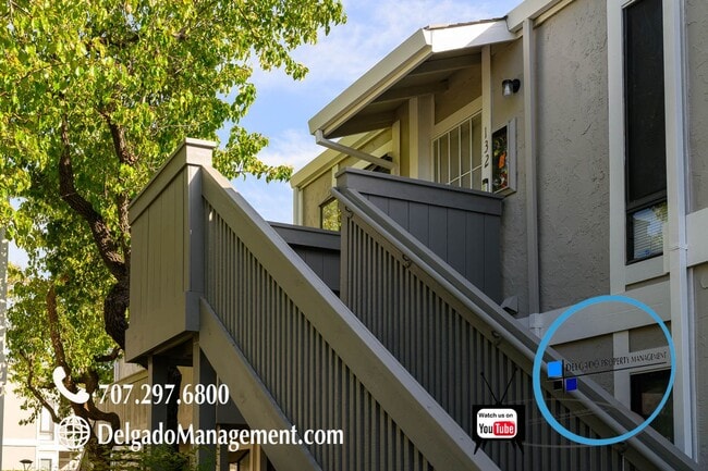 Building Photo - Beautiful two bedroom condo located in Sou...