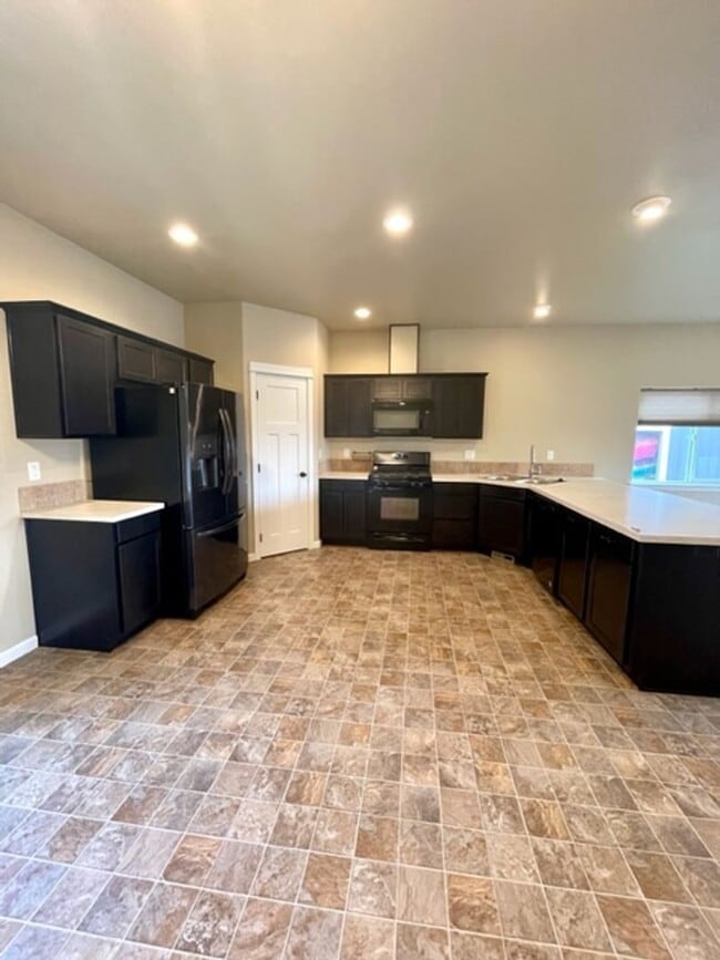 Photo - Beautiful 3 Bedroom Single Level home in SE Bend!