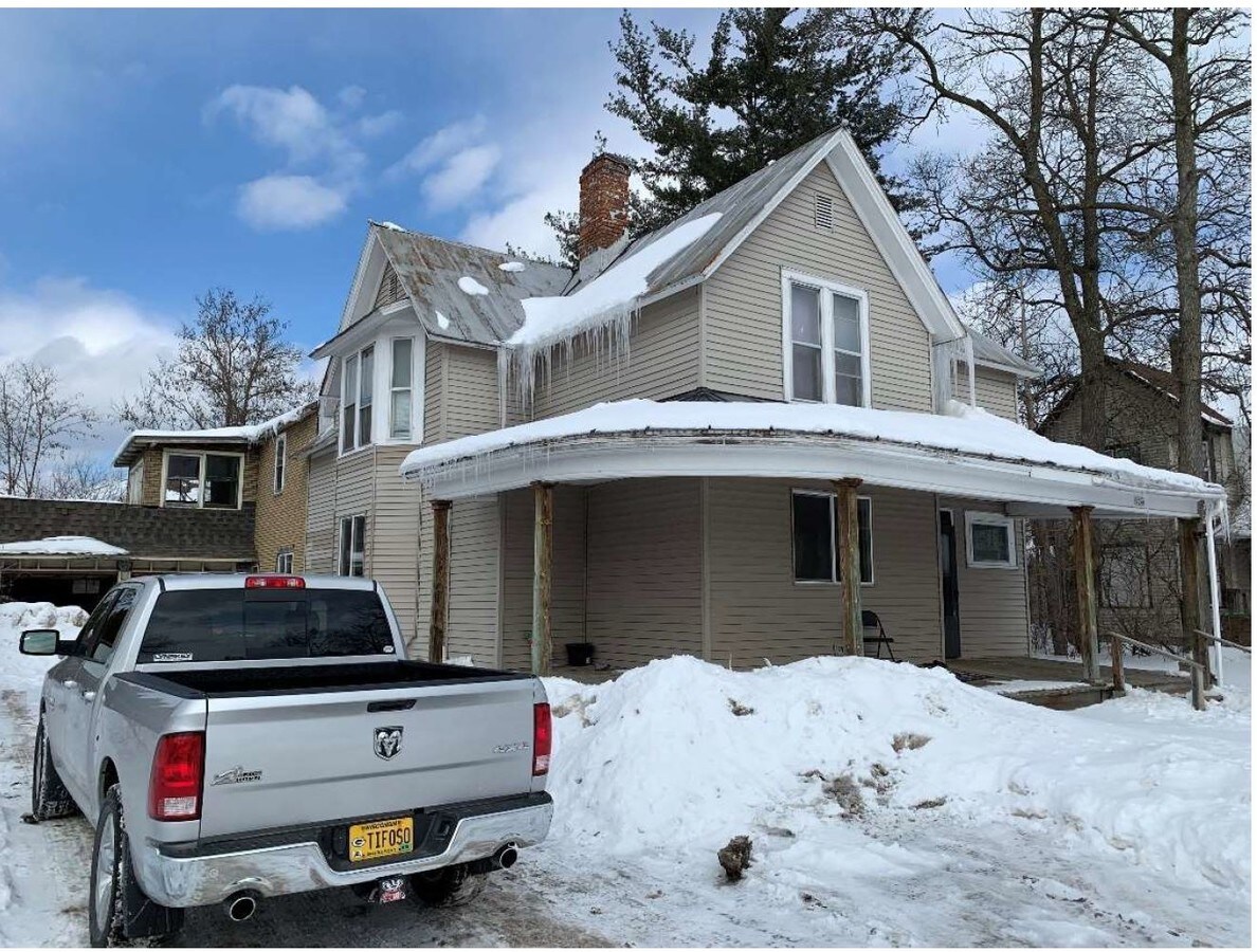 Photo - 2240 Main St Unit C