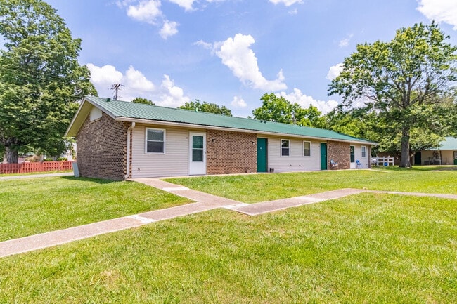 Photo - Walnut Street Apartments