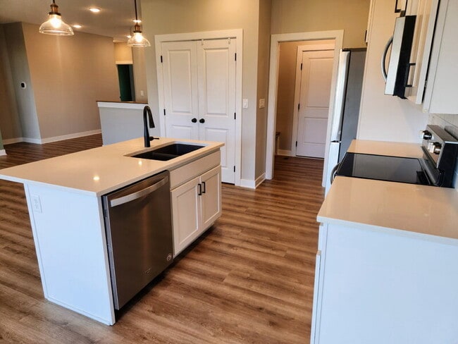 Photo - 1603 Red Cedar Ln