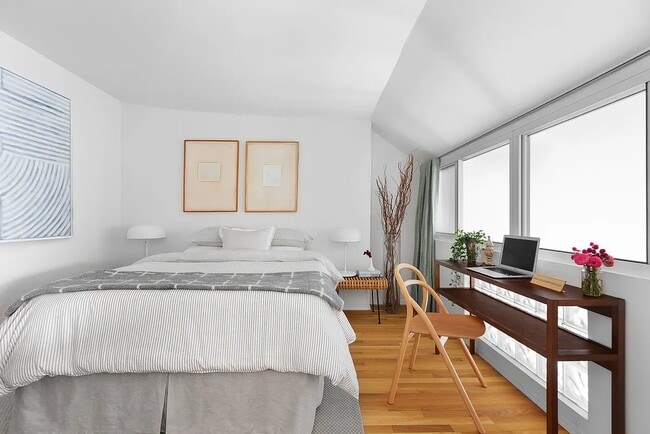 Photo - 211 Thompson St Unit 5K