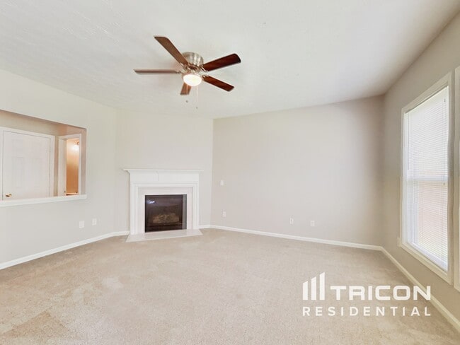 Photo - 1588 Thornwick Trace