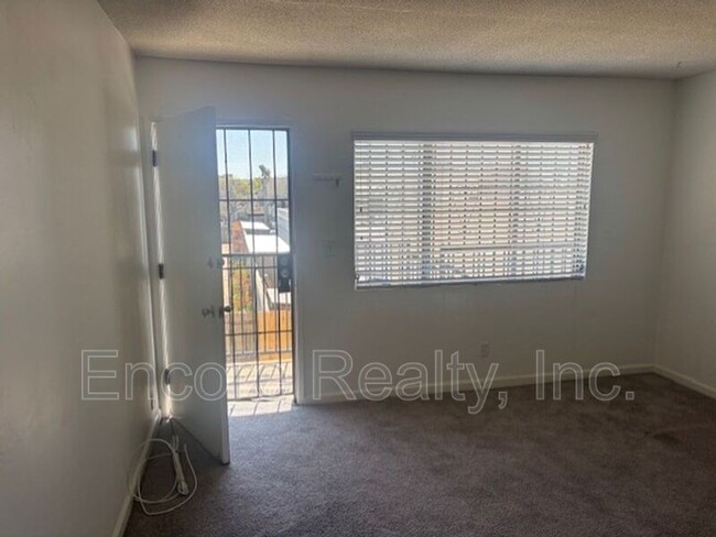 Photo - 1531 30th St House
