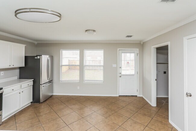 Photo - 2931 Volturno Dr