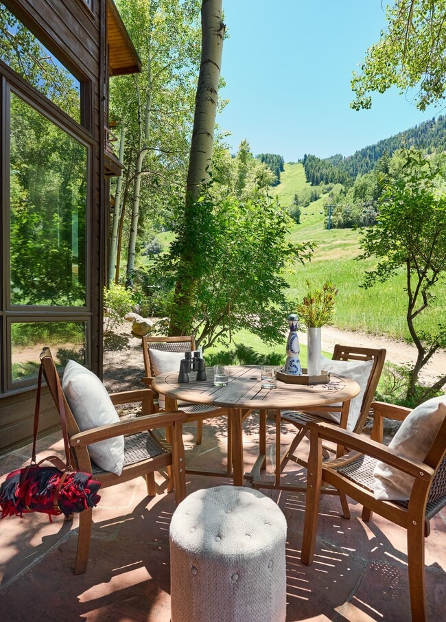 Photo - 800 S Monarch St Unidad 13