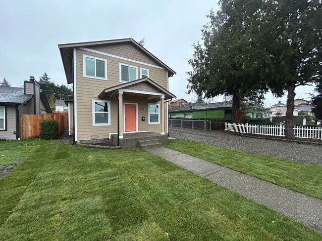 Building Photo - New build Beautiful 3bd, 2bath House in North Tacoma!