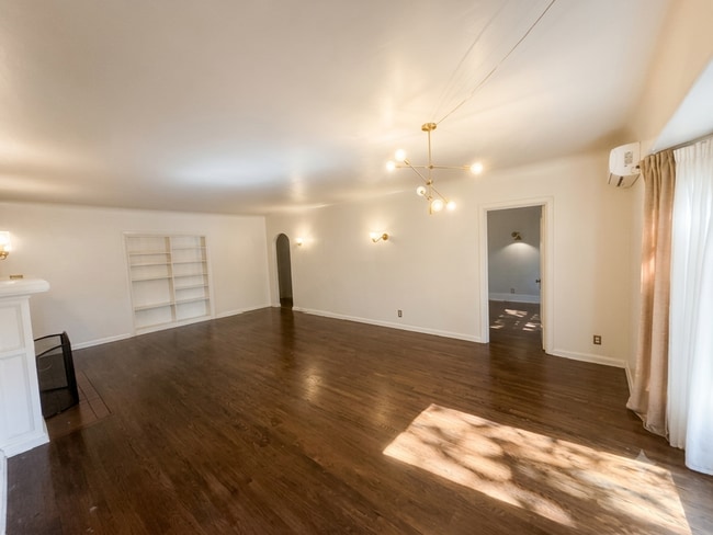 Photo - 1278 N Hudson Ave Unit 1278