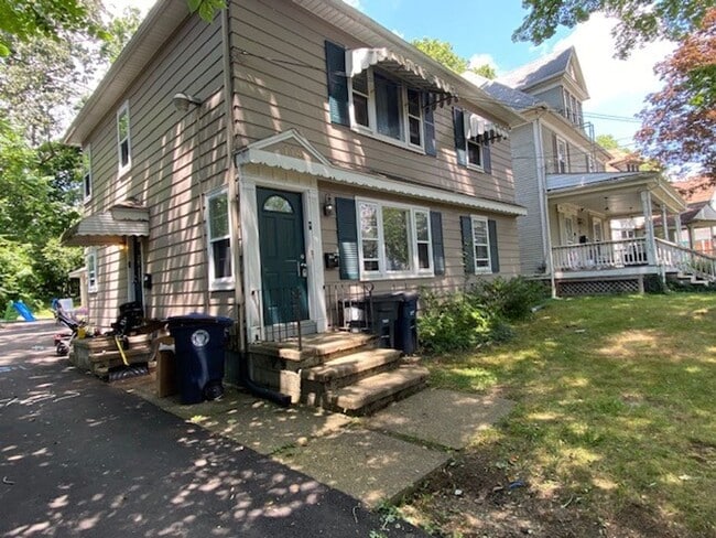 Photo - 114 Beck Ave Unit Apt 1 - Down