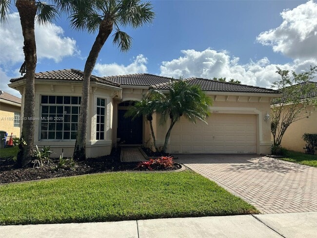 Building Photo - 6644 SW 194th Ave Unit 6644