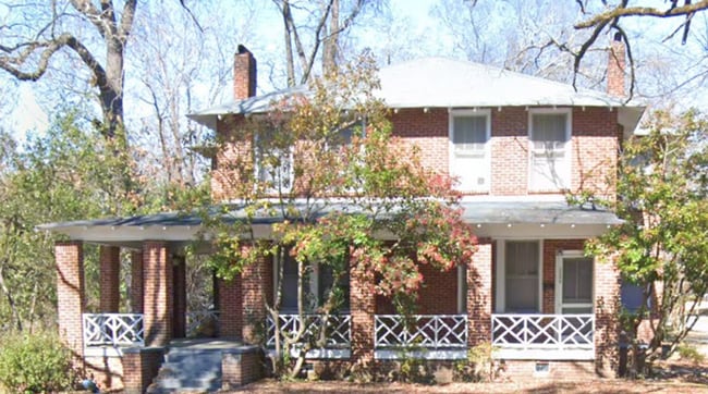 Building Photo - 3231-3233 Duncan St Unit 3233