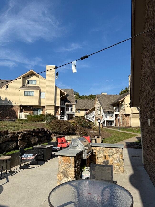 Building Photo - The Shelton Grove – Modern Living in the H... Unit 1 Rental