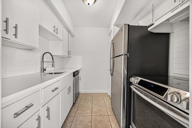 306 Hawthorne St Unit 6