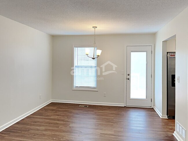 Photo - 101 Brentwood Ct