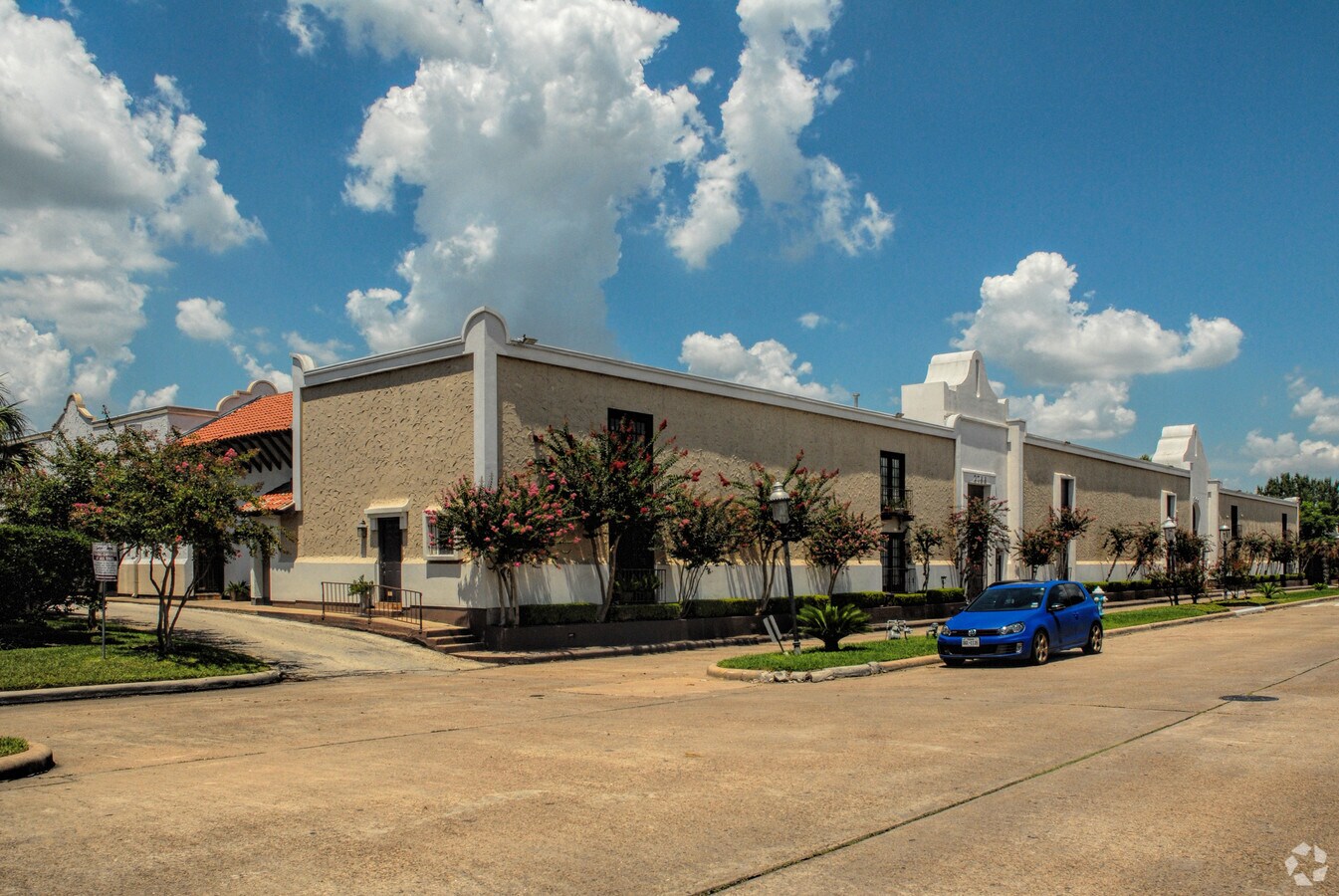 Photo - Trafalgar Place Townhome Condominiums