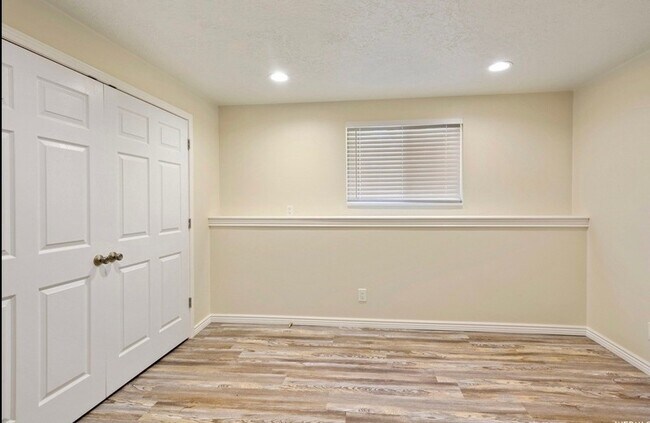 3702 W 4040 S Unit 1