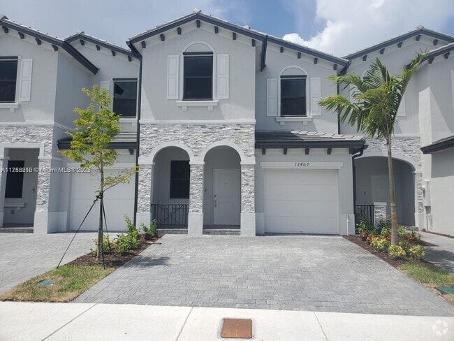 Building Photo - 13407 SW 287th St Rental