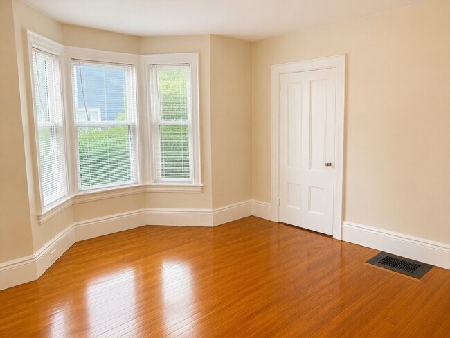 Photo - 100 Franklin St Unit 1