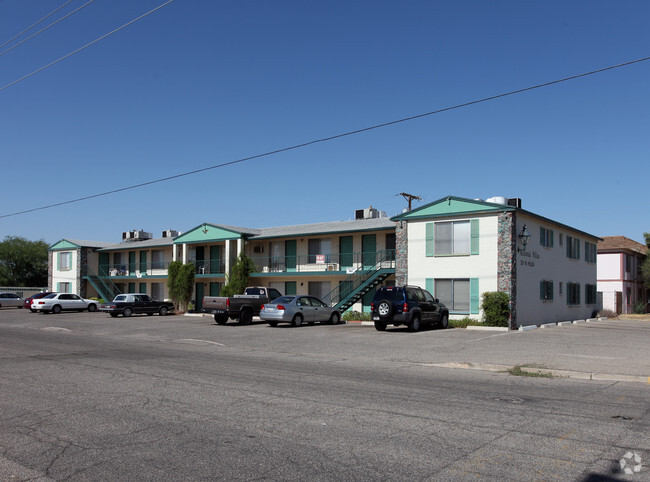 Colonial Villas Apartments - Colonial Villas Apartments