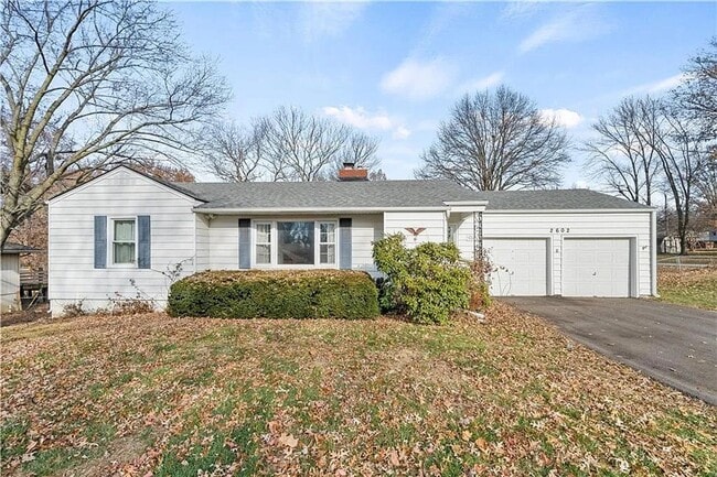 Building Photo - Charming 4-bedroom, 1.5-bath home available now