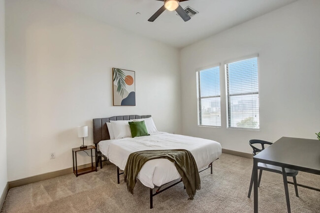 Photo - 555 N College Ave Unit SI ID1014597P