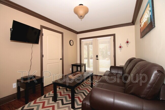 Photo - 10716 Cedar Ave Condo