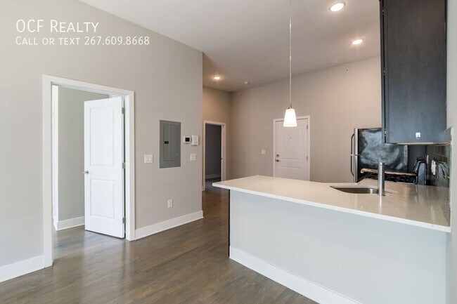 Photo - 1607 Catharine St Unit 3D