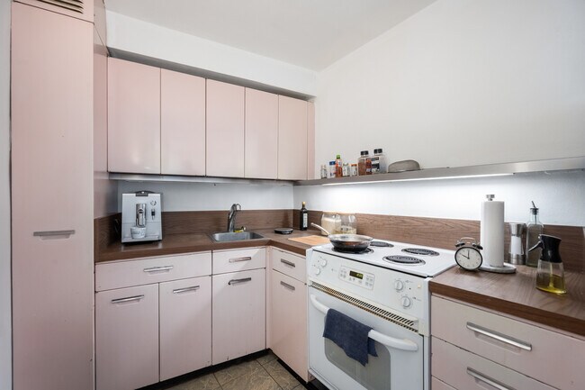 Photo - 300 N State St Unit 3903