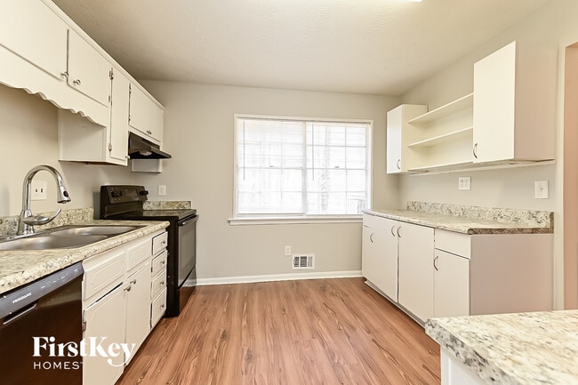 Photo - 8531 Jenson Dr