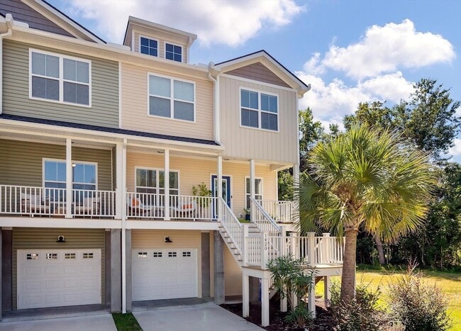1420 Widows Ct
