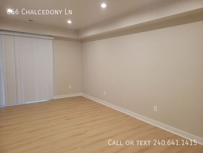 Photo - 656 Chalcedony Ln
