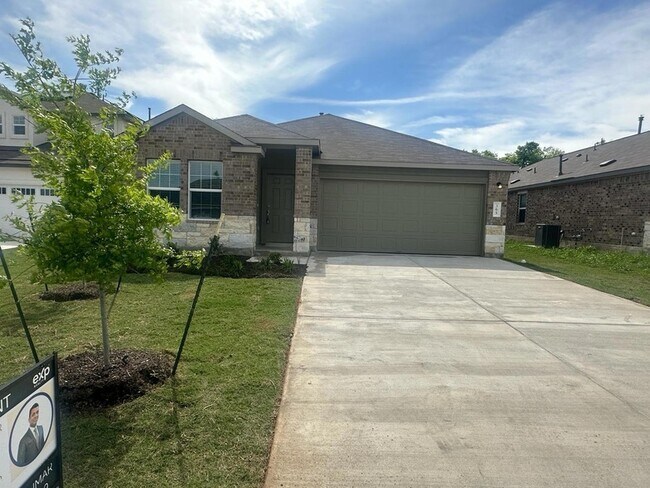 Photo - 365 Sonterra Dr