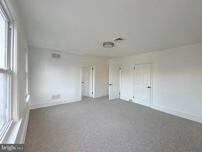 Photo - 1121 Rosedale Ave