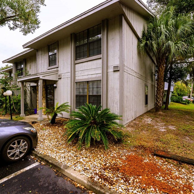 Photo - 9 Oakwood Park